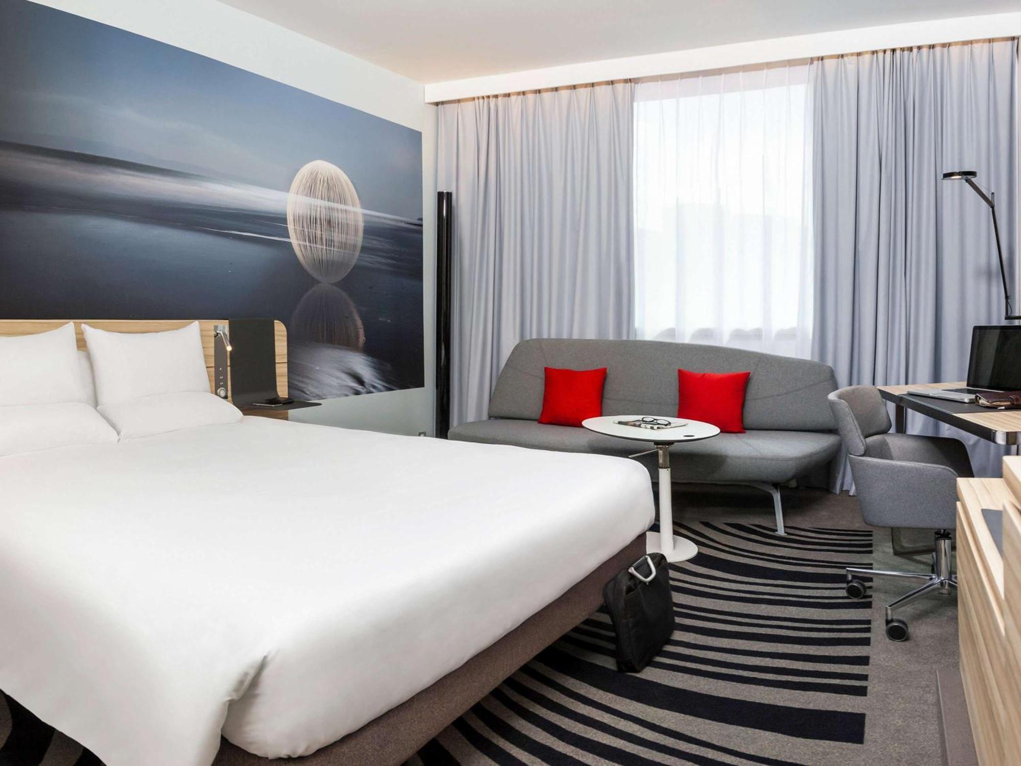 Novotel Valence Sud Екстериор снимка