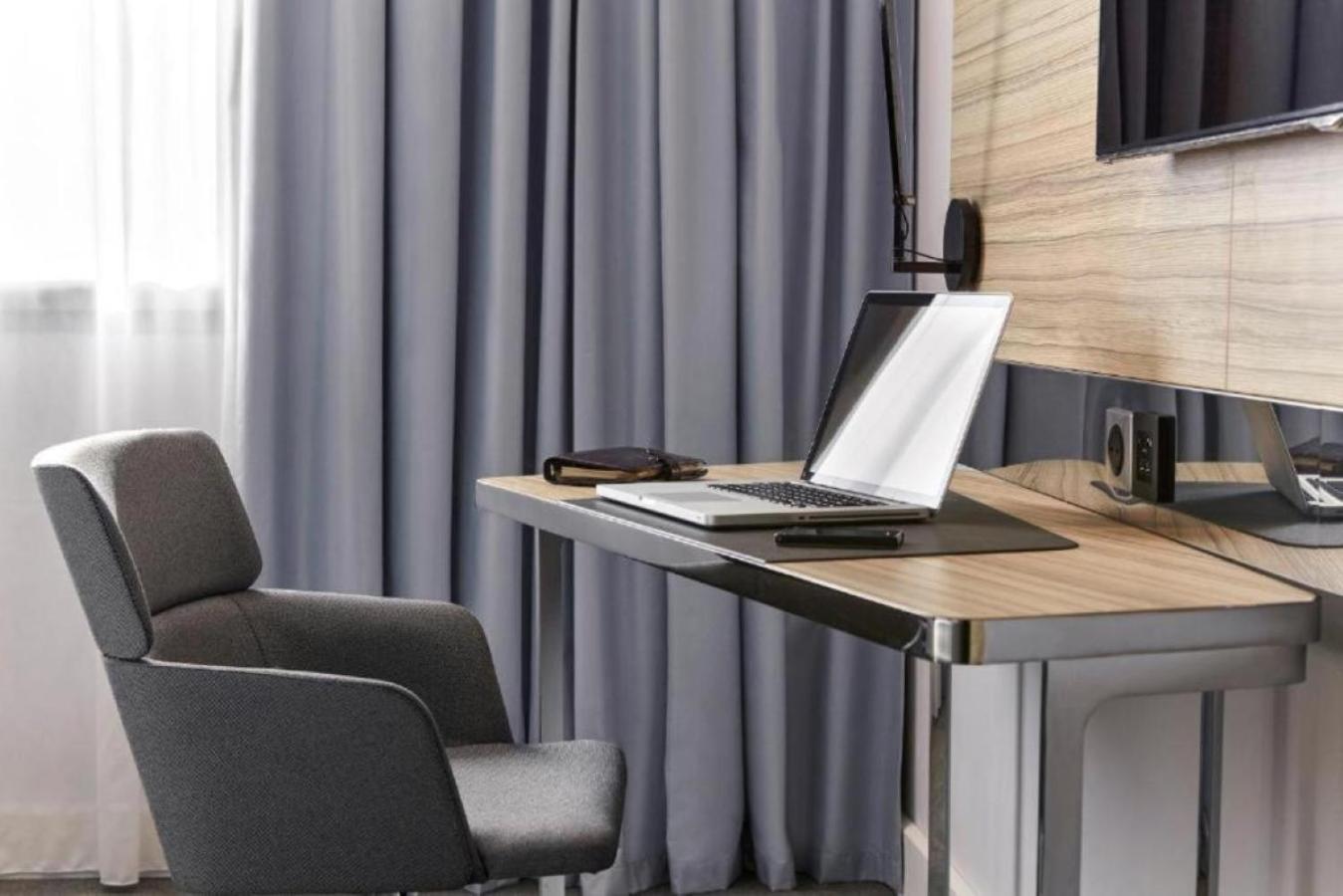 Novotel Valence Sud Екстериор снимка