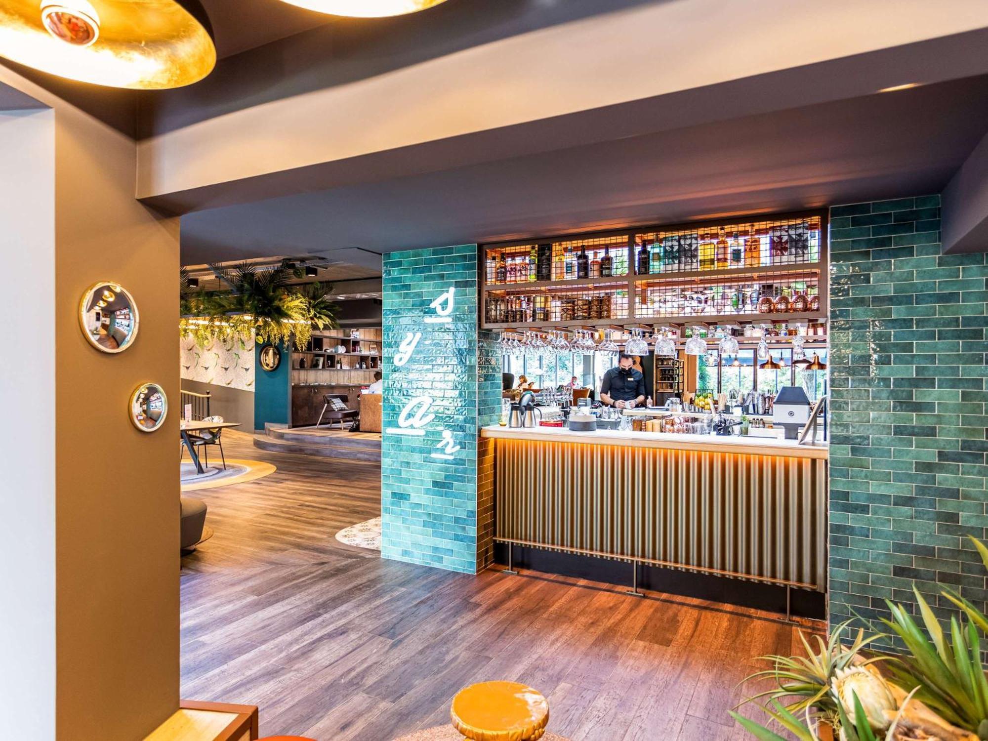 Novotel Valence Sud Екстериор снимка