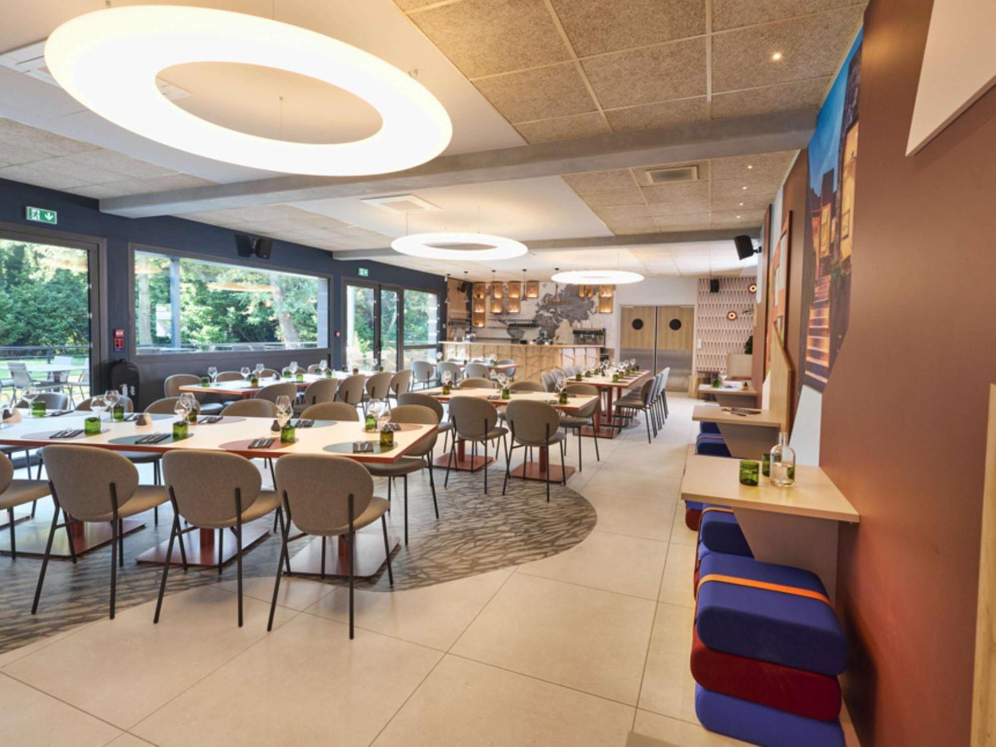 Novotel Valence Sud Екстериор снимка
